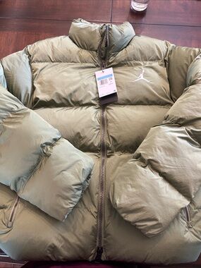 NIKE Jordan Olive Green Men’s  Puffy Down Jacket